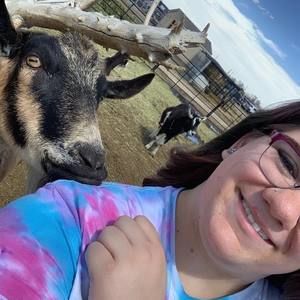 Meet your Posher, Lizzie